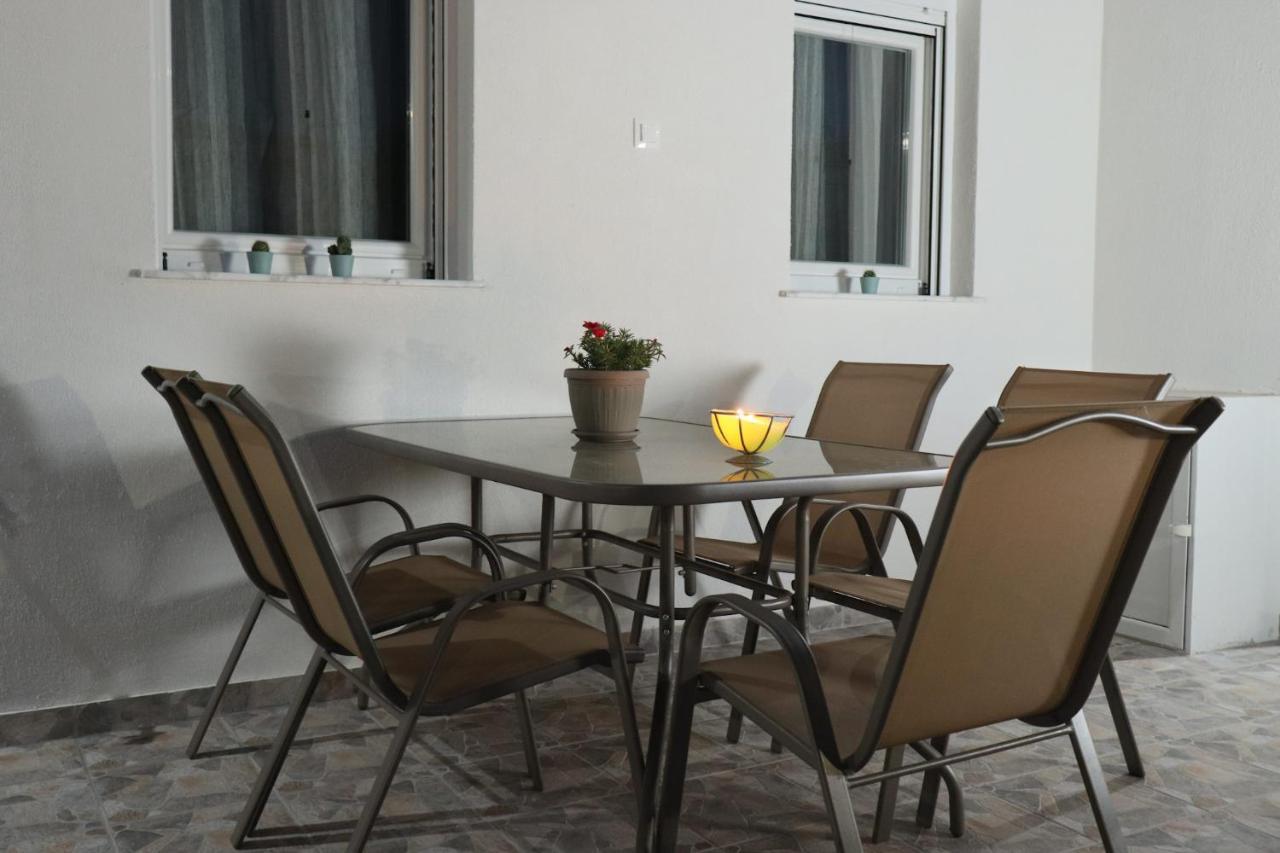 Filippou Luxury Apartments Flogita Luaran gambar