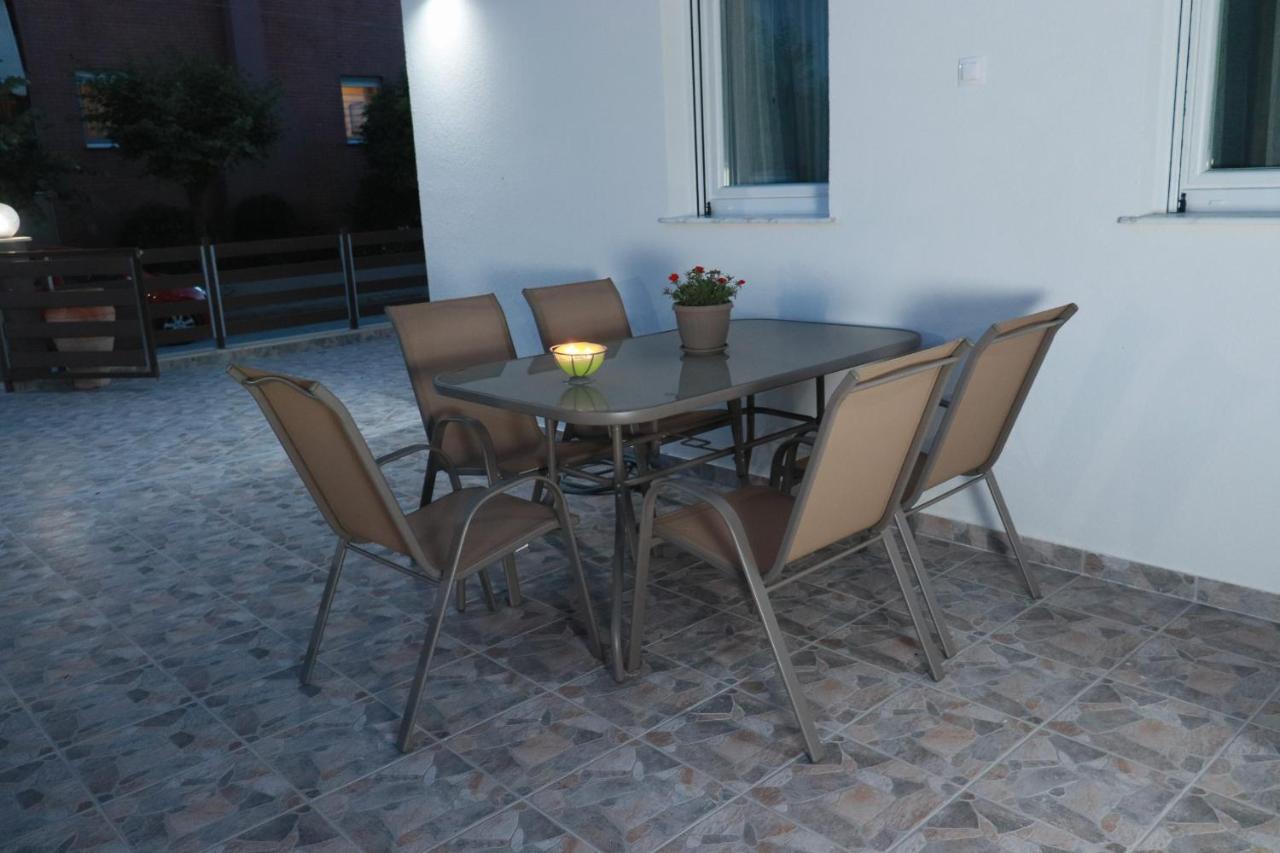 Filippou Luxury Apartments Flogita Luaran gambar